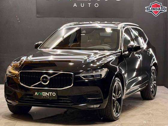 VOLVO XC60 2.0 D5 DIESEL MOMENTUM AWD GEARTRONIC